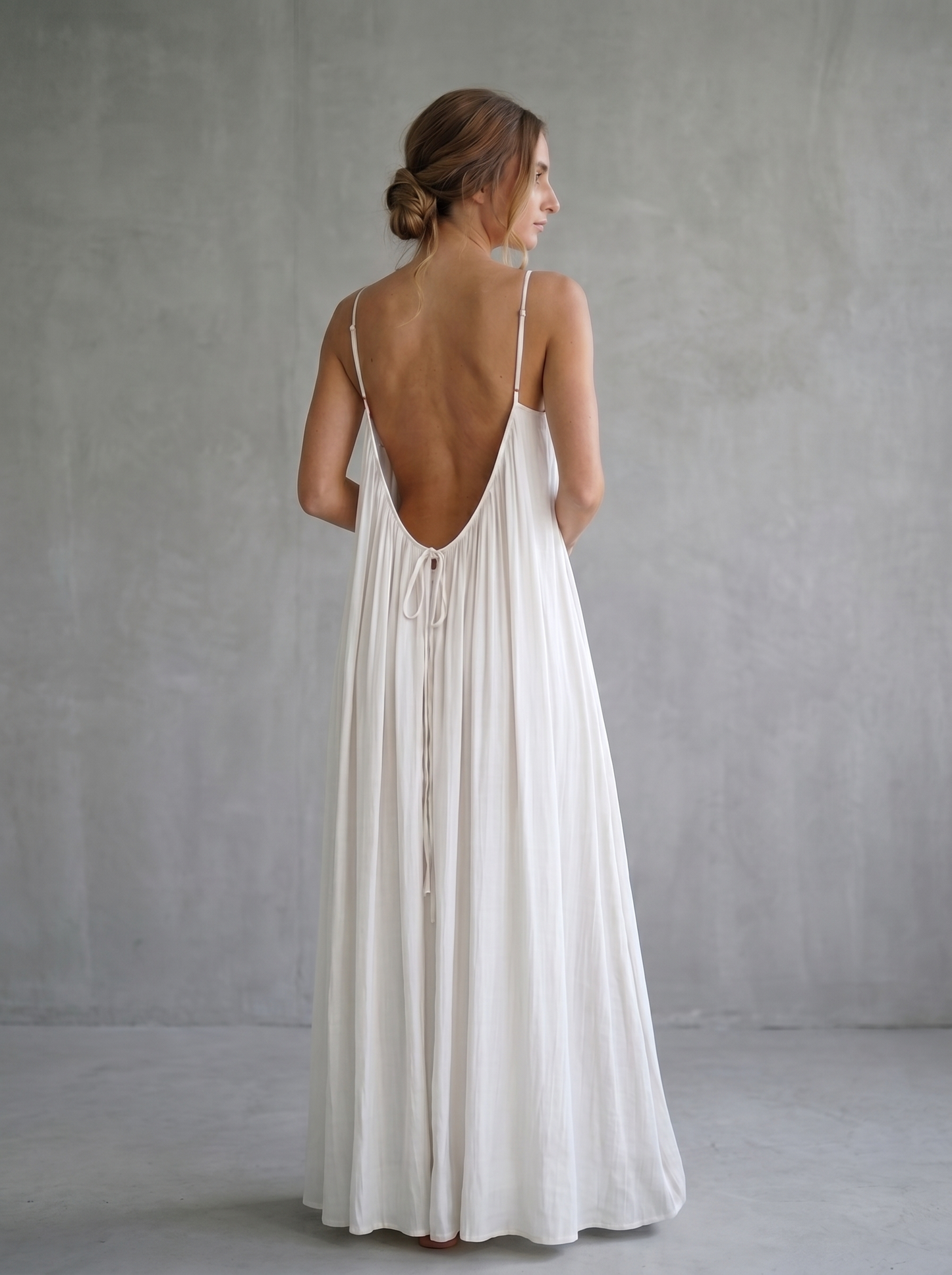 Clara | Vestido espalda al descubierto tirantes ajustables