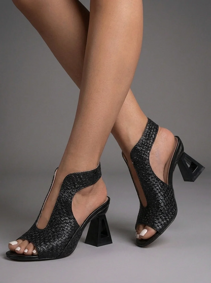 REBECA | Elegantes sandalias tejidas