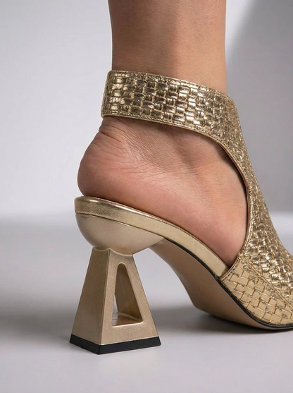 REBECA | Elegantes sandalias tejidas